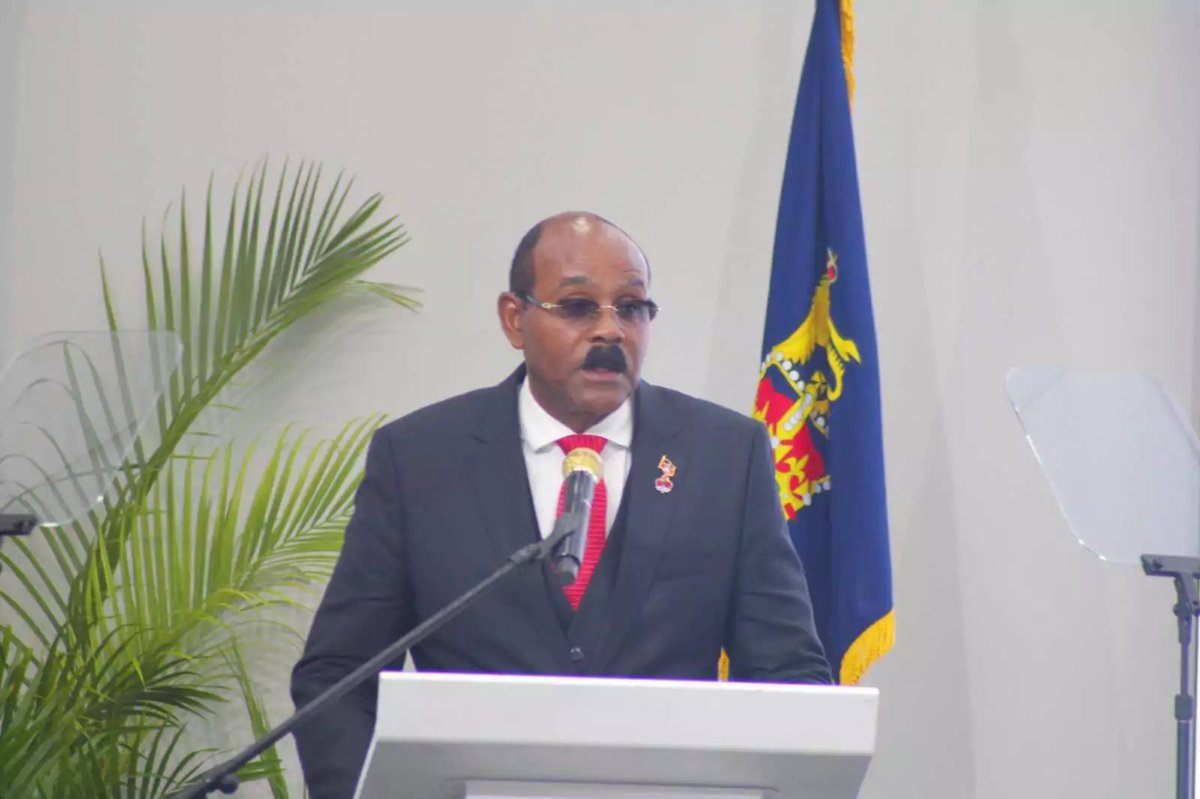PM Browne Warns New Cabinet: 'Failure Is Not an Option'