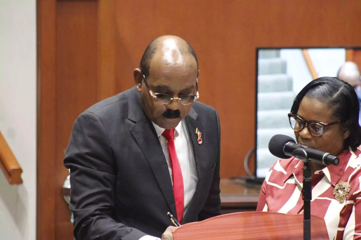 PM Browne Warns New MPs: Parliamentary Attendance Is Not Optional