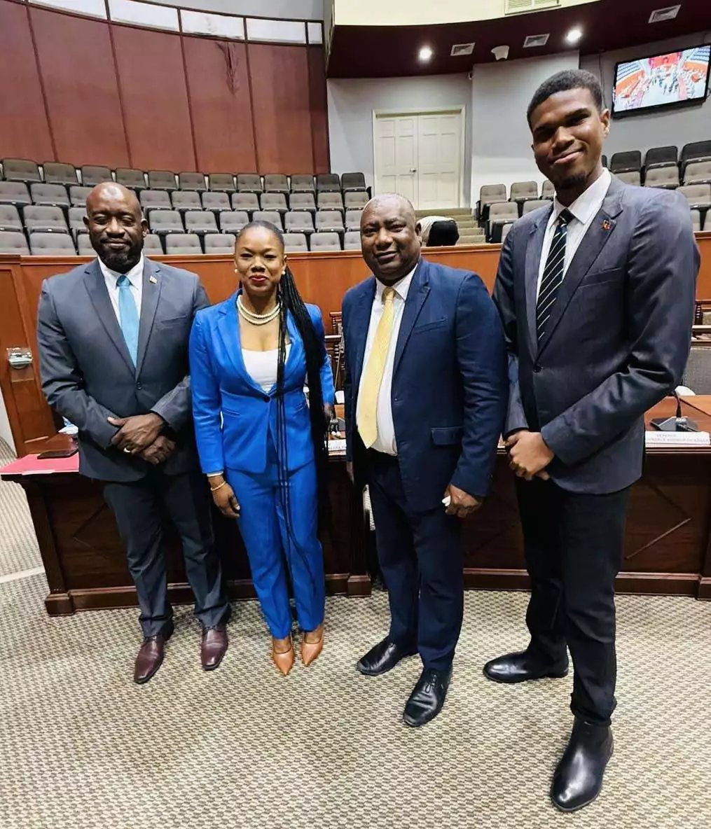 Opposition Senators Walk Out After Pringle Barred from Throne Speech Sitting