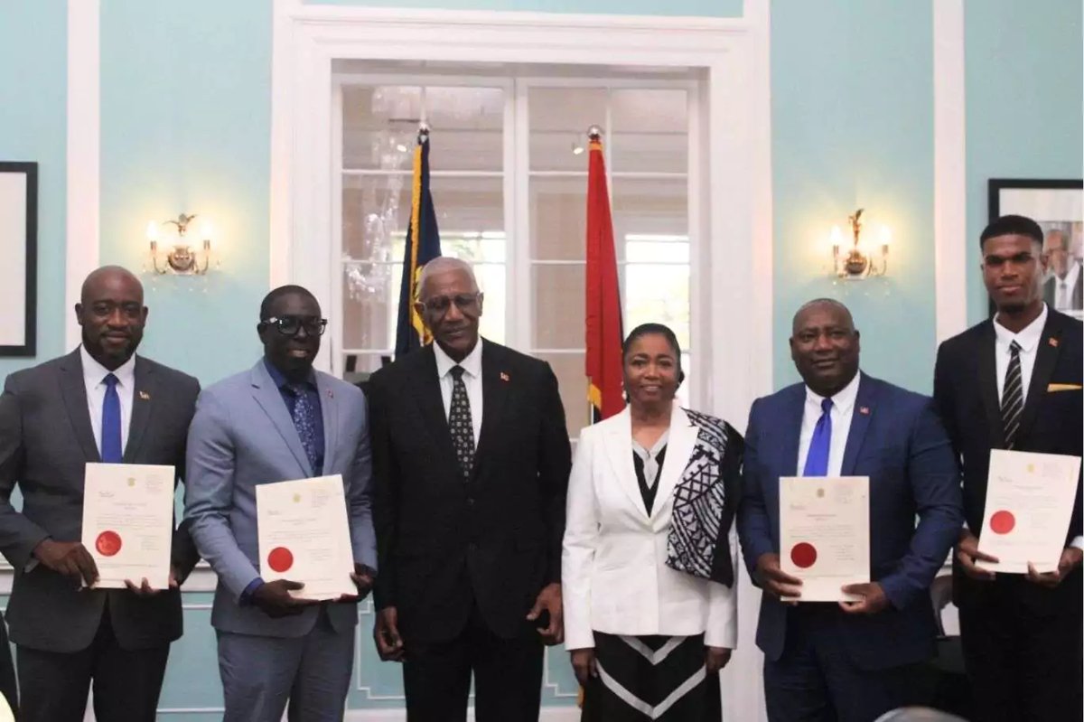 Governor General Swears In Opposition Leader Pringle, Four Senators at Government House